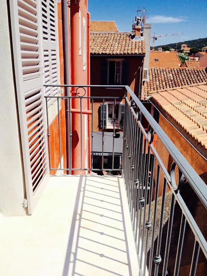 Un Balcon Dans Les Rues Pietonnes Apartment Sanary-sur-Mer 0*,